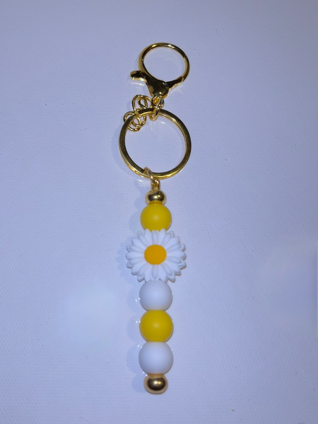 Gold Daisy Bead Keychain - Yellow & White