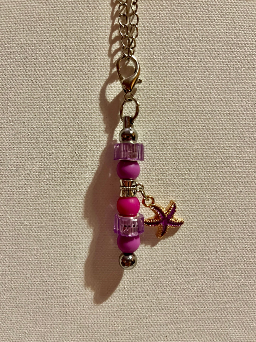 Cup Charm w/Fuchsia Faceted Beads/Enamel Starfish, Pink & Fuchsia Silicone Beads