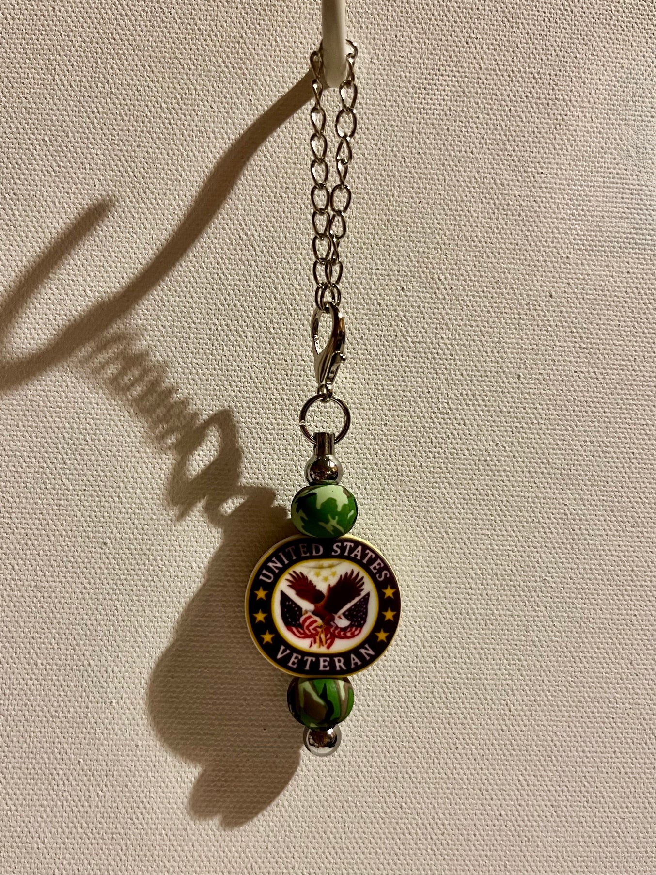 Silver-tone Cup Charm Feat. ‘United States Veteran’ Pendant & Camouflage Beads