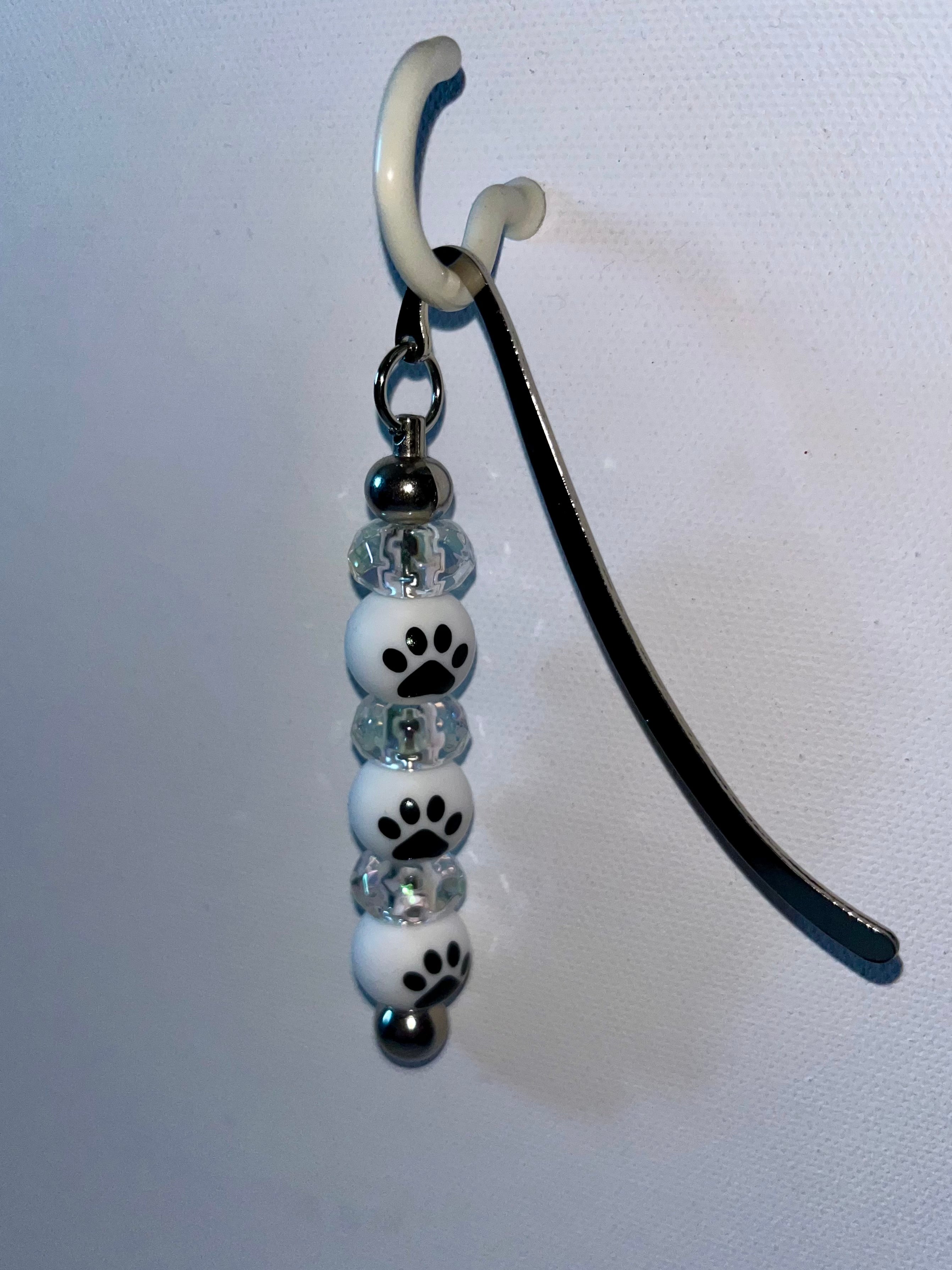Paw Print Beaded Bookmark Charm - Cream, Black & Faceted, Iridescent Glass Beads